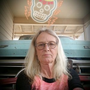 Meet your Posher, Pam